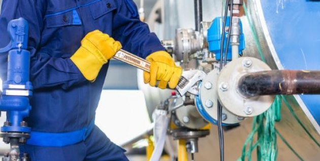 Como escolher os melhores parafusos para manutenção industrial